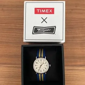 Timex x Tailgate watch with blue and yellow strap Timex Marlin Chronograph Tachymeter 40mm Blue Brown  main image 3